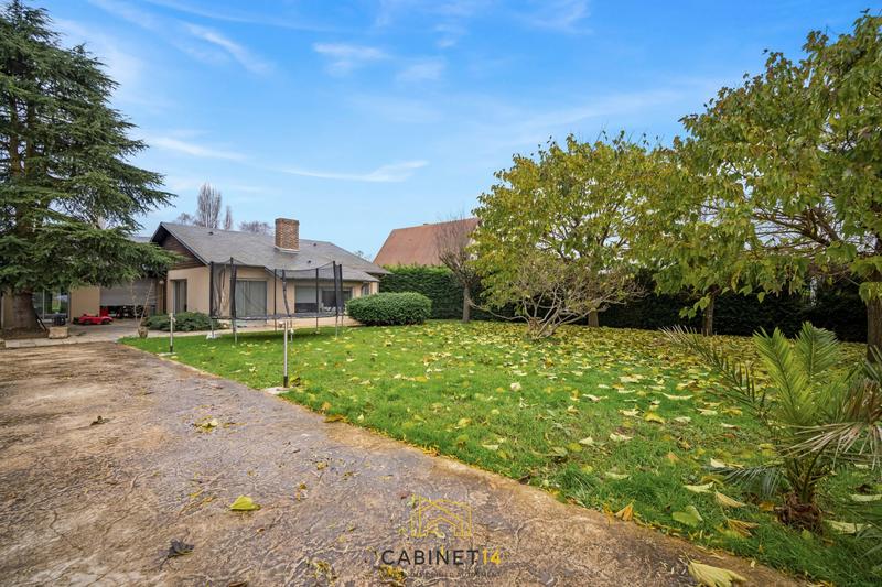 Maison - 328 m² - 8 pièces