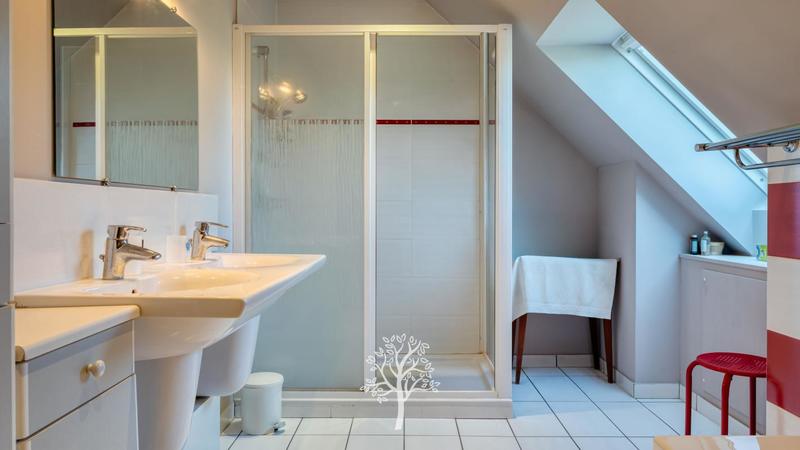 Maison - 151 m² - 6 pièces