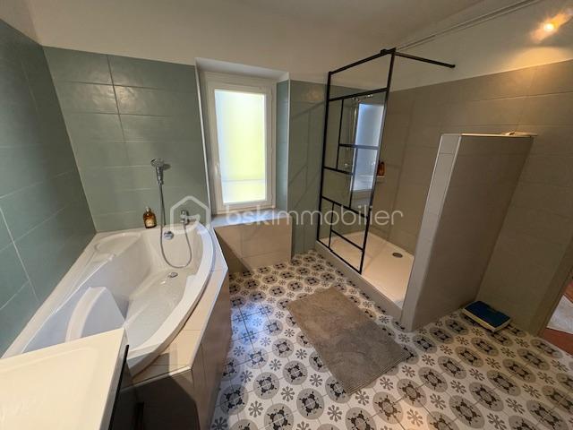 Maison de ville - 85 m² - 4 pièces