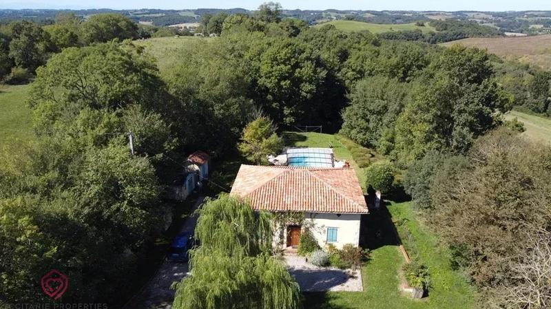 Maison - 160 m² - 5 pièces