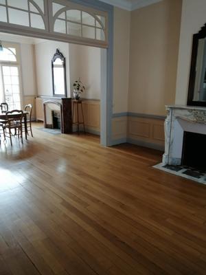 Maison - 220 m² - 8 pièces