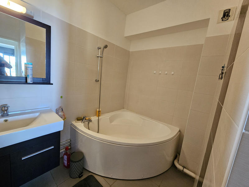 Appartement - 87 m² - 4 pièces