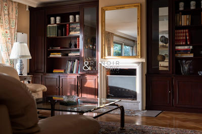 Appartement - 240 m² - 7 pièces