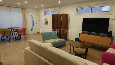 Maison - 199 m² - 6 pièces