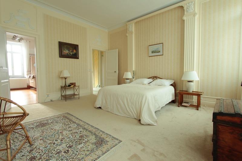 Maison bourgeoise - 275 m² - 8 pièces