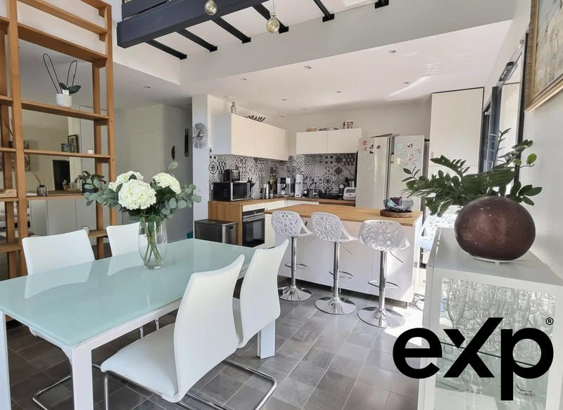 Maison - 120 m² - 5 pièces