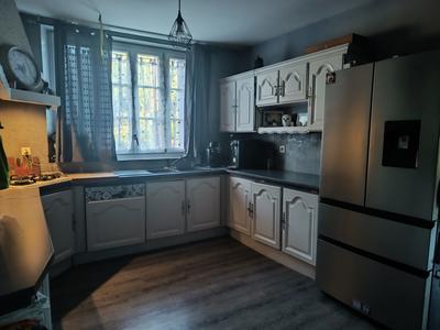 Maison - 200 m² - 7 pièces