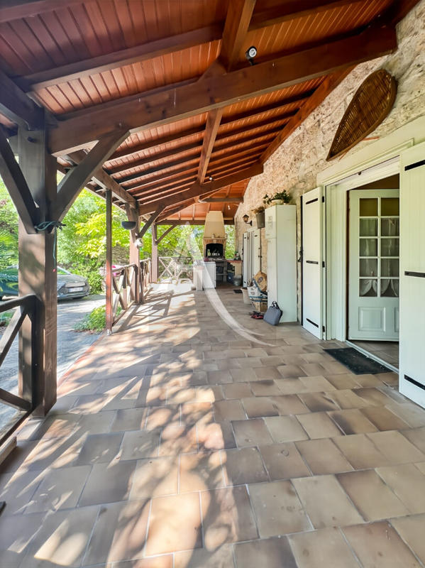 Maison - 147 m² - 8 pièces