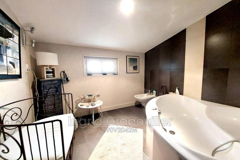 Villa - 250 m² - 9 pièces