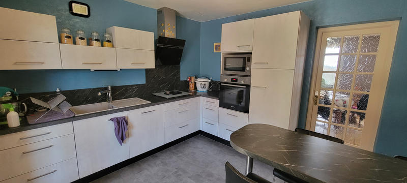 Maison - 145 m² - 8 pièces