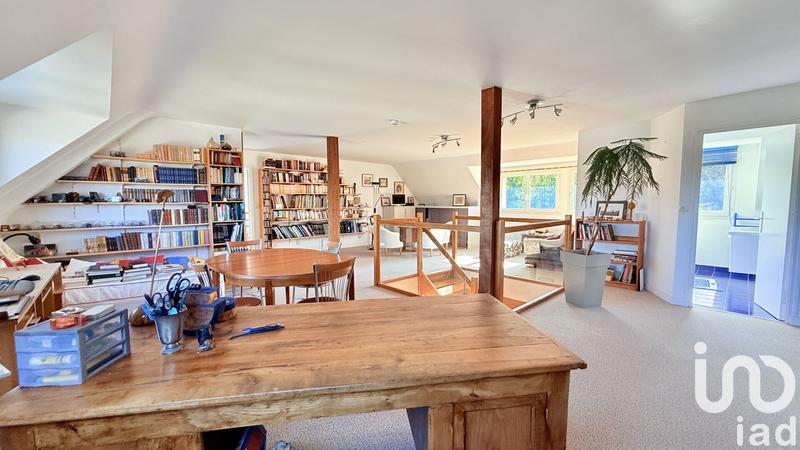 Maison - 215 m² - 7 pièces