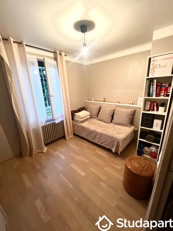 Chambre - 14 m² - 1 pièce