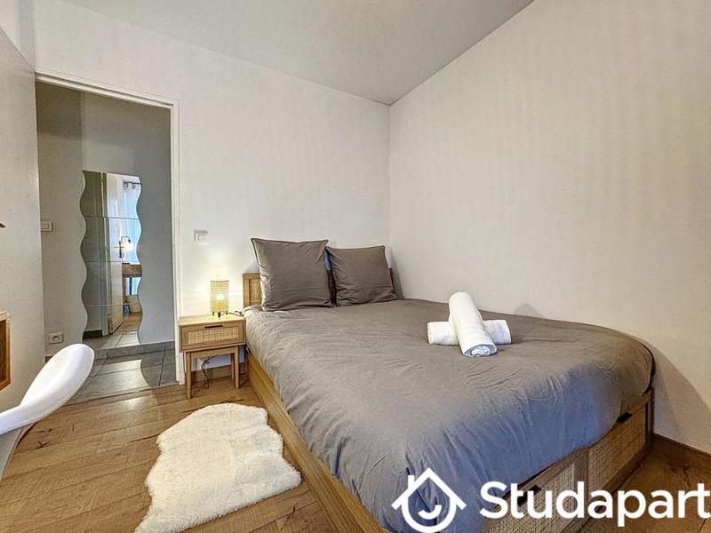 Chambre - 10 m² - 1 pièce