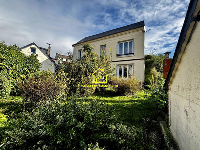 Maison - 94 m² - 5 pièces