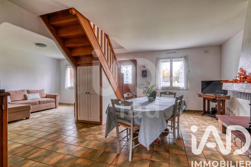 Maison - 90 m² - 5 pièces