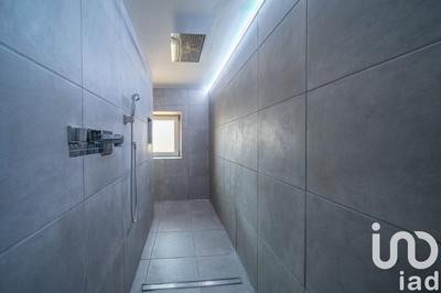 Maison - 198 m² - 7 pièces