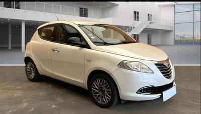 Lancia Ypsilon 1.2 8v 69 Ch Stop Start Gold