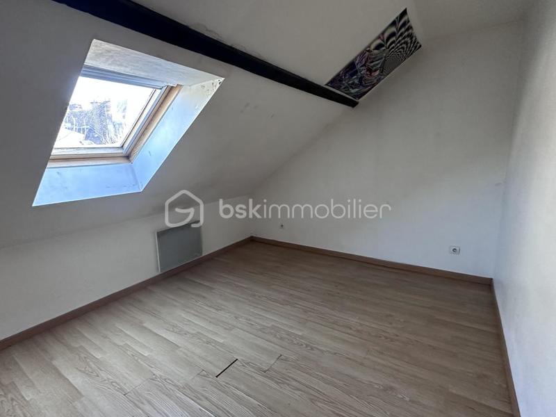 Immeuble - 210 m² - 8 pièces