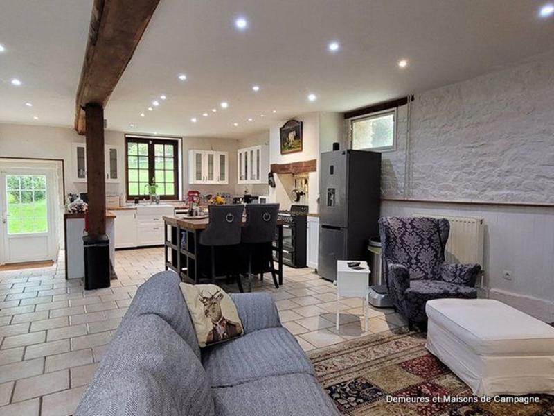 Demeure - 330 m² - 10 pièces