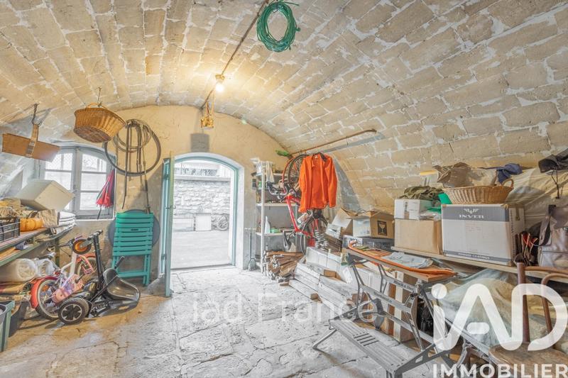 Maison - 330 m² - 12 pièces