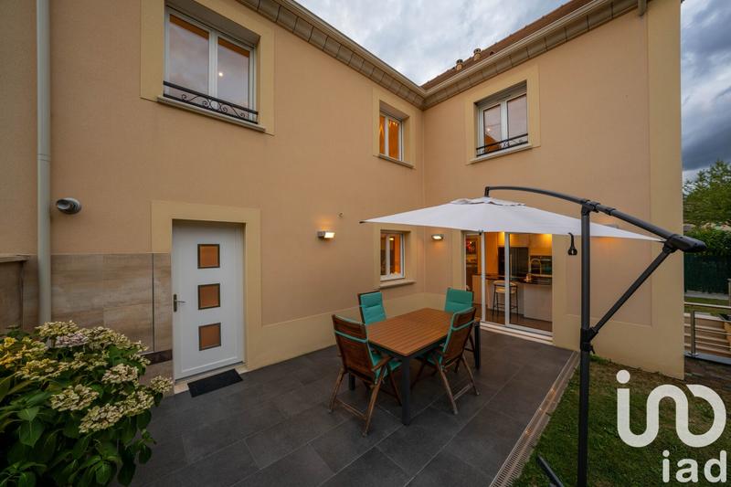 Maison de maîtres - 237 m² - 10 pièces