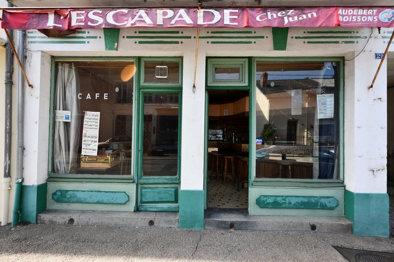 Maison - 220 m² - 10 pièces