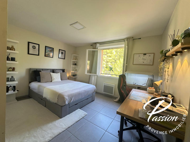 Maison contemporaine - 242 m² - 7 pièces