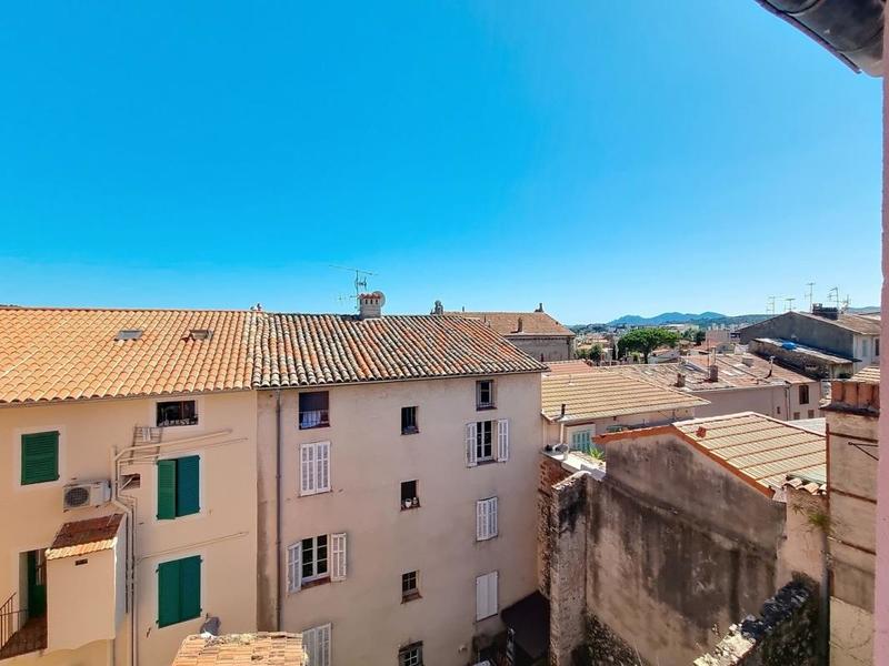 Maison - 90 m² - 3 pièces