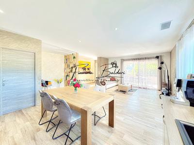 Maison - 122 m² - 4 pièces