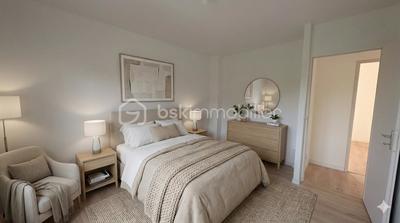 Maison - 143 m² - 8 pièces