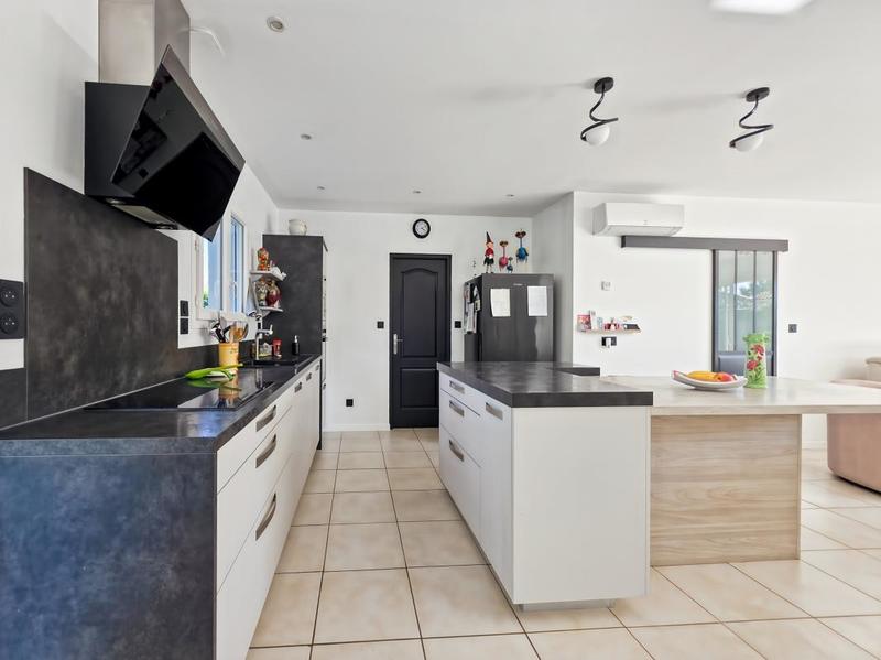 Pavillon - 129 m² - 7 pièces