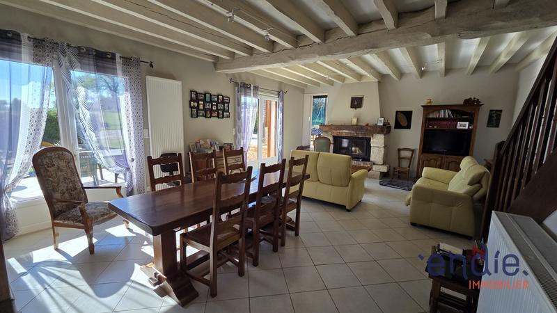 Maison - 295 m² - 16 pièces