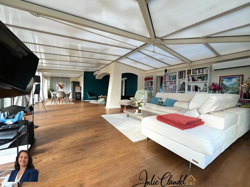 Maison - 190 m² - 6 pièces