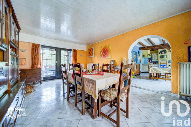 Maison - 203 m² - 9 pièces