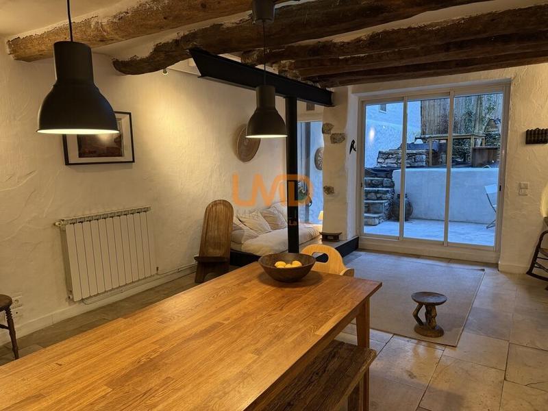 Maison - 195 m² - 8 pièces