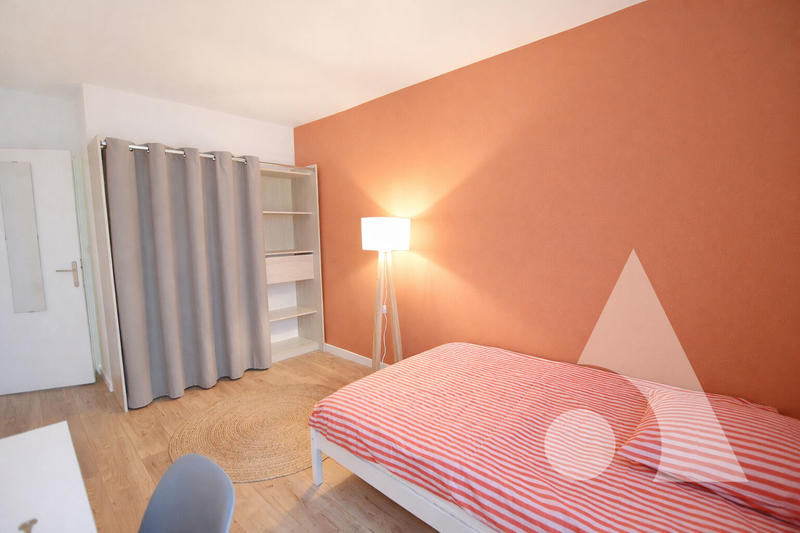 Appartement - 82 m² - 5 pièces