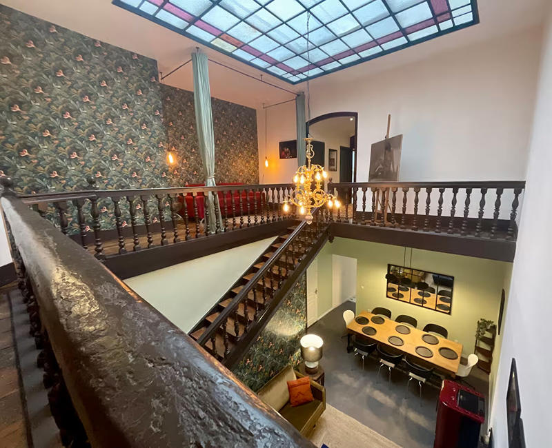 Local commercial - 242 m² - 10 pièces