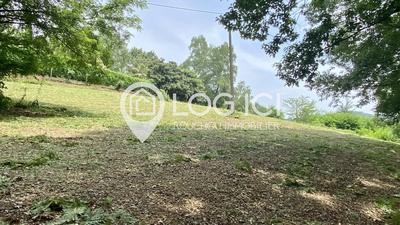 Terrain constructible - 1 100 m²