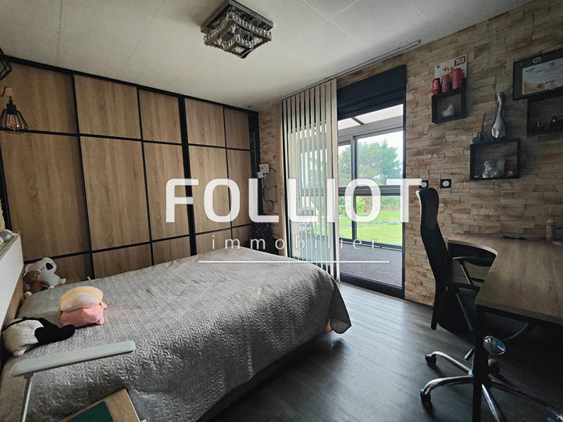 Maison - 203 m² - 6 pièces