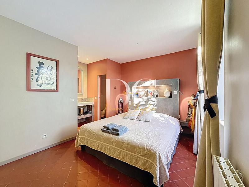 Maison ancienne - 180 m² - 6 pièces