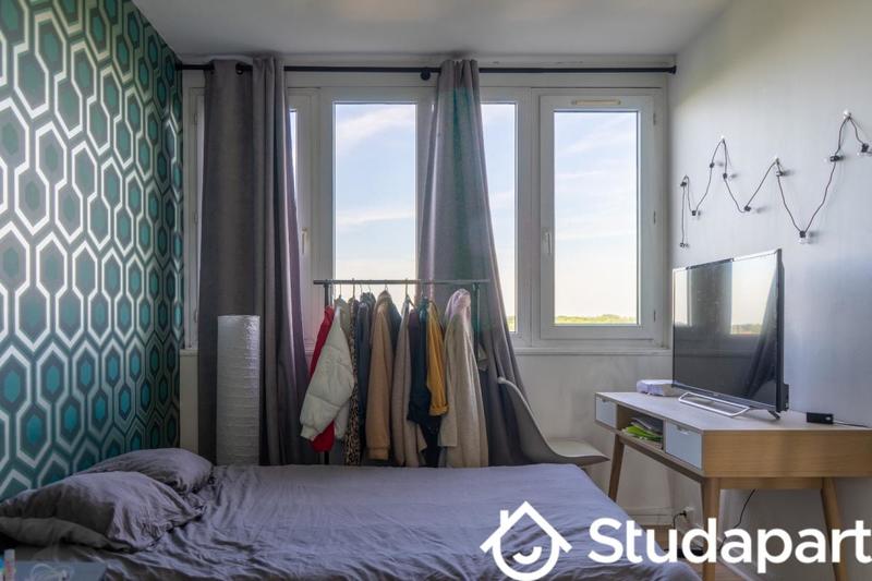 Chambre - 10 m² - 1 pièce