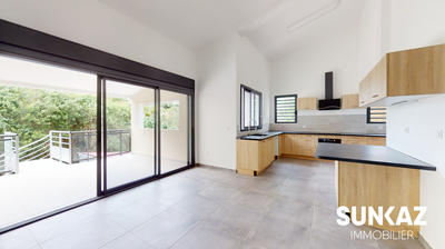 Maison - 100 m² - 4 pièces