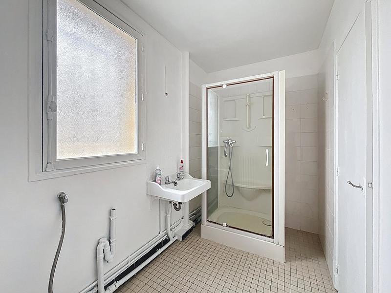 Appartement - 93 m² - 5 pièces