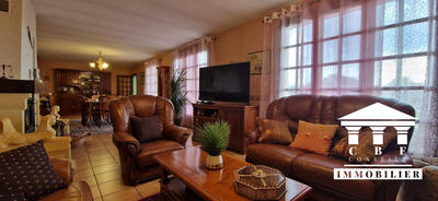 Maison - 289 m² - 11 pièces