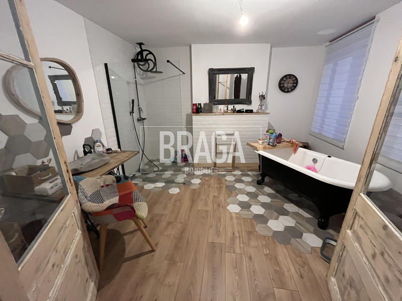 Maison - 175 m² - 6 pièces