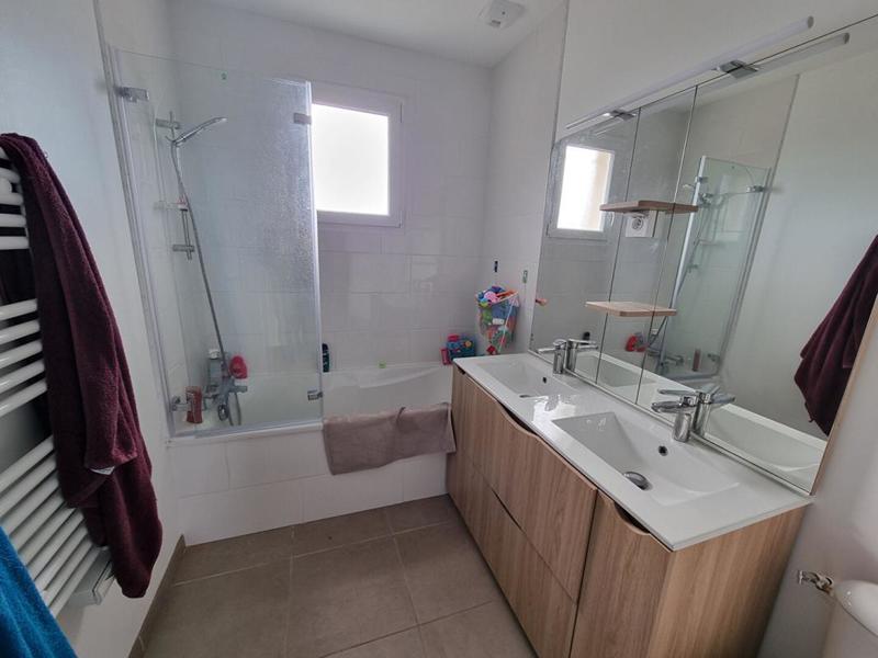 Maison - 93 m² - 5 pièces