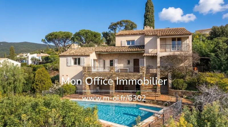 Villa - 165 m² - 6 pièces