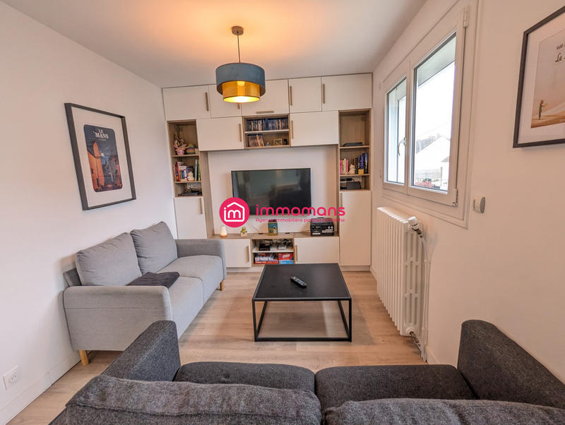 Maison - 93 m² - 4 pièces