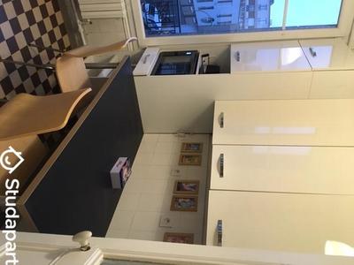 Chambre - 12 m² - 1 pièce