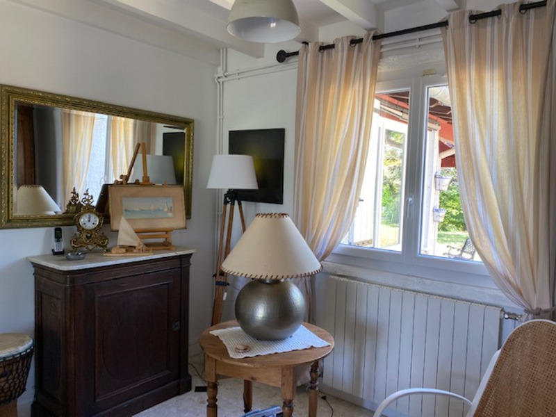 Maison - 260 m² - 9 pièces